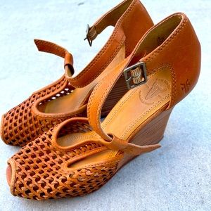 Size 7 Frye Boots Wedge